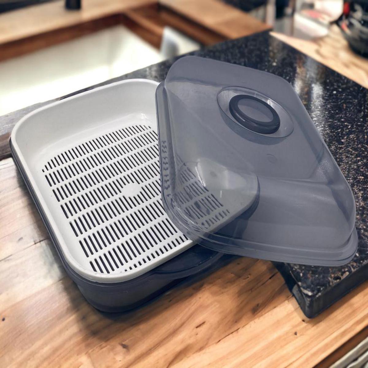 Rectangular bowl and strainer with lid set